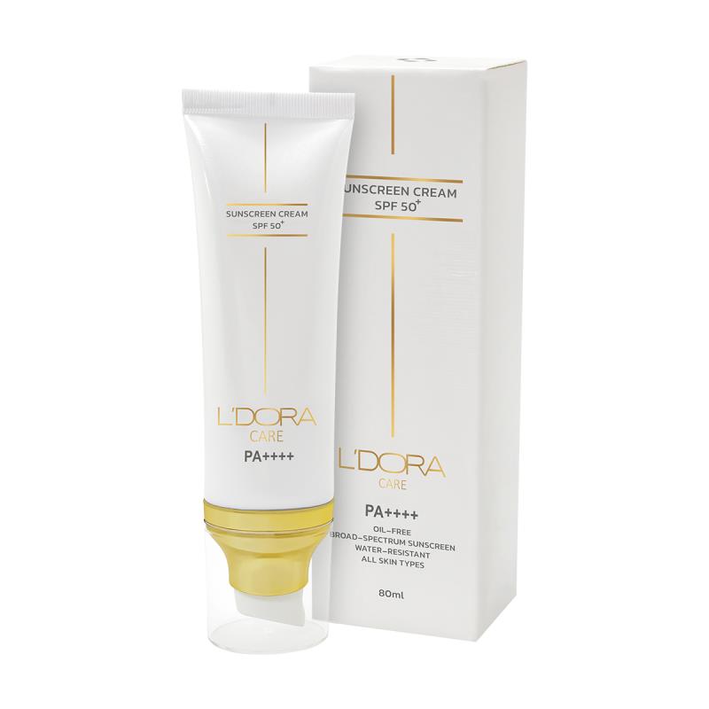 کرم ضد آفتاب SPF50 بی رنگ مناسب انواع پوست لدورا کر